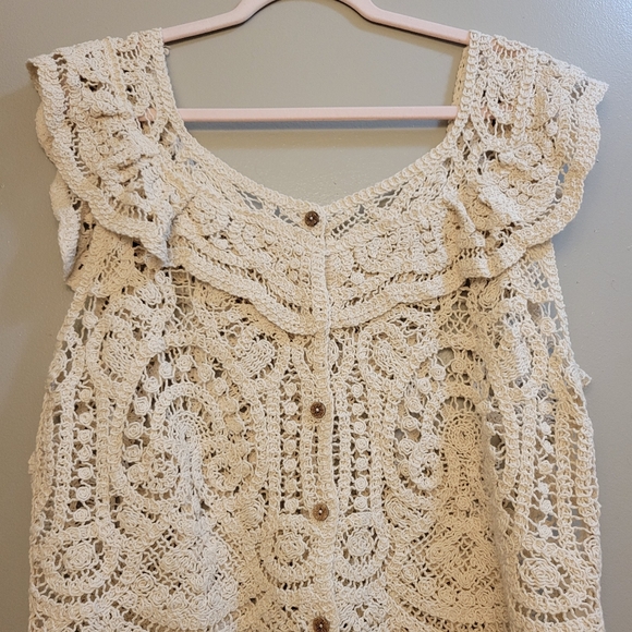 No Brand Tag Tops - Cream Crochet Sleeveless Top